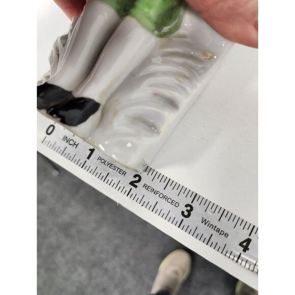 Vintage Colonial Man White Porcelain Wall Pocket Planter Vase Made in Japan - Picture 10 of 10